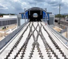 OPRET concluye colocación de rieles en la Línea 2C del Metro de Santo Domingo