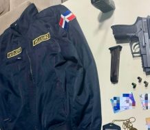 Detienen seis personas e incautan armas y presuntas sustancias ilícitas en Santiago