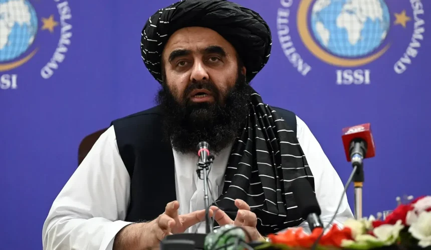 Talibanes expresan apoyo a Irán y garantizan paso seguro a peregrinos
