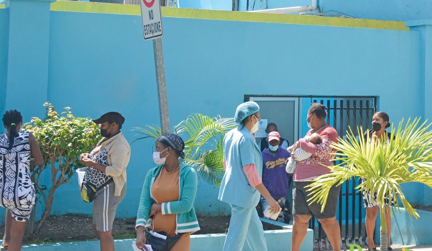 Director de hospital en Santiago reporta disminución en parturientas haitianas