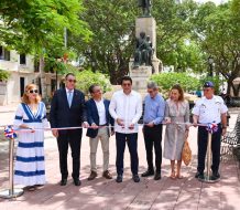 David Collado reinaugura el parque Duarte y deja abierta la icónica calle Las Mercedes en Ciudad Colonial