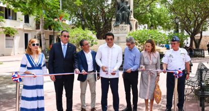 David Collado reinaugura el parque Duarte y deja abierta la icónica calle Las Mercedes en Ciudad Colonial