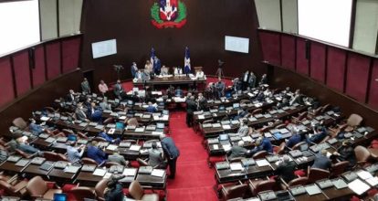 Aprueban en primera lectura fusión de los Ministerios Hacienda y Economía
