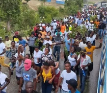 Alcaldes fronterizos niegan éxodo de haitianos en Elías Piña
