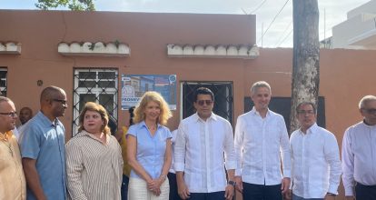 Ministro de Turismo deja iniciadas las obras del Programa de Mejoramiento de Viviendas en Ciudad Colonial