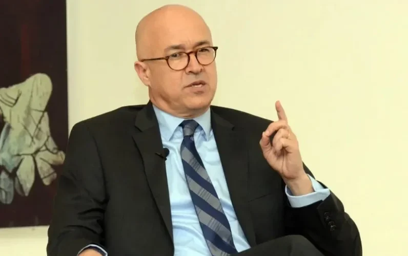 Domínguez Brito califica como una “mentira” la política migratoria del gobierno
