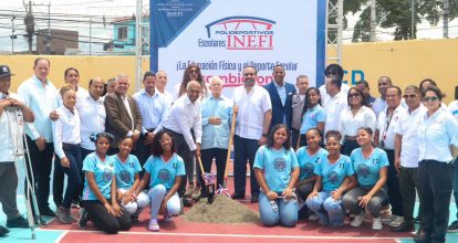 Inefi inicia construcción de polideportivo techado en escuela San Vicente de Paúl, Los Mina