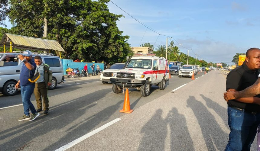 Hombre muere tras ser atropellado por yipeta en la autopista Duarte