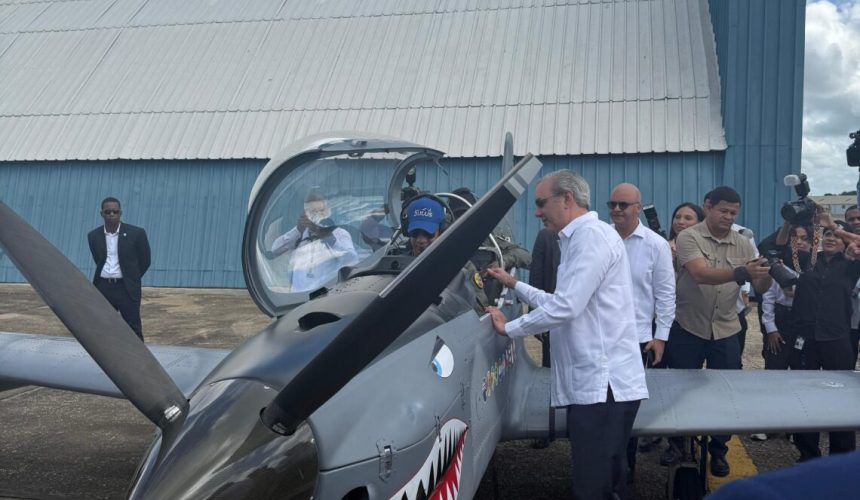 Gobierno dominicano estrena los “Dulus”, primeros aviones ensamblados en el país