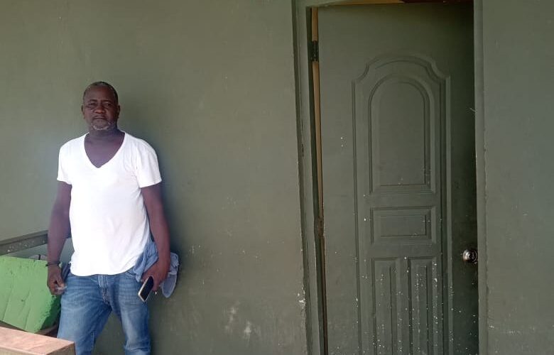 Detienen haitiano con más de 9,000 cigarrillos de presunto contrabando en Montecristi