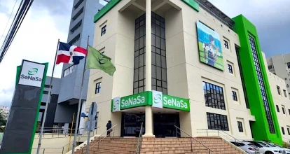 Abinader garantiza cobertura total de Senasa durante su mandato