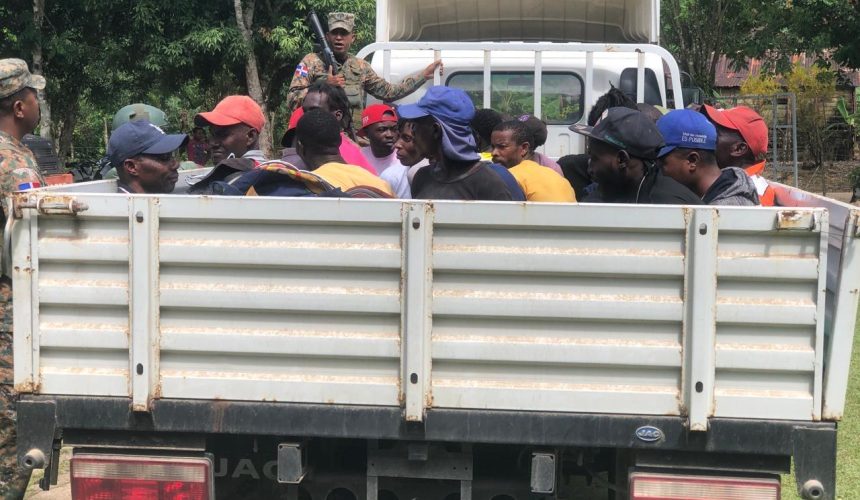 Operativos migratorios: arrestan 44 haitianos indocumentados en Parque nacional Los Haitises