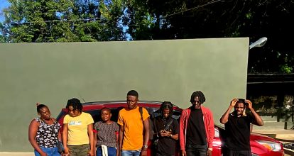 Arrestan dos dominicanos transportado nueve haitianos indocumentados en Mao
