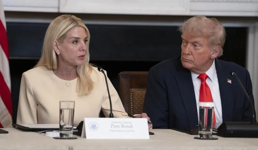 Fiscal de EE.UU. despide a 20 empleados que trabajaron en casos penales contra Trump