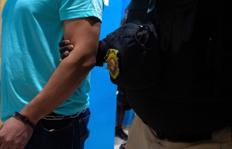 Extraditan dominicano acusado de tráfico con metanfetaminas en EE.UU.