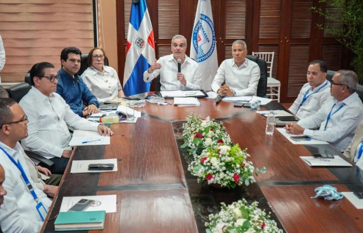 Gobierno destina RD$100 a 234 millones para resolver problemas pluviales en Villa María, Santiago