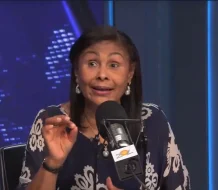Doctora Soledad Mateo asegura que es verdad que el pollo es como la cocaína