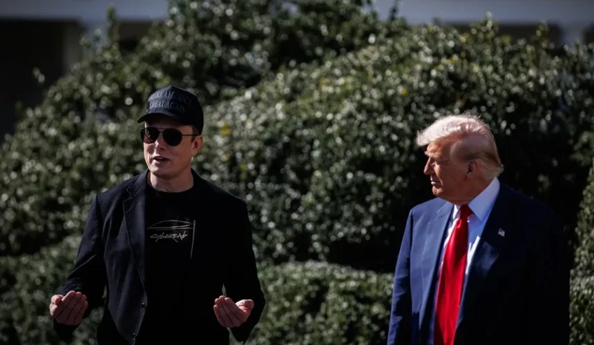 Trump carga de nuevo contra Musk: sin subsidios «tendría que regresar a Sudáfrica»