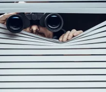 Pareja francesa en Irán enfrenta cargos de espionaje a favor de Israel