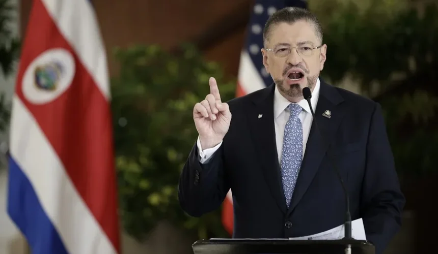 El Congreso de Costa Rica decidirá si levanta el fuero del presidente por un caso de concusión