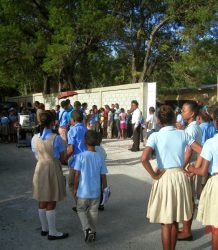 Aumento del 30 % en matrícula escolar por ingreso de niños desde los 3 años genera preocupación