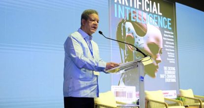 Leonel Fernández: “La humanidad necesita una inteligencia artificial más inteligente”