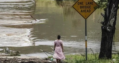 Funcionarios de emergencia no estaban trabajando la noche de las inundaciones en Texas, EE.UU.