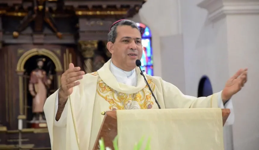 Obispo de La Vega insta al Gobierno cumplir con el inicio de la presa de Guaigüí