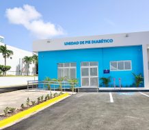 Abinader deja inaugurada unidad de pie diabético en Hospital de Herrera, Marcelino Vélez Santana