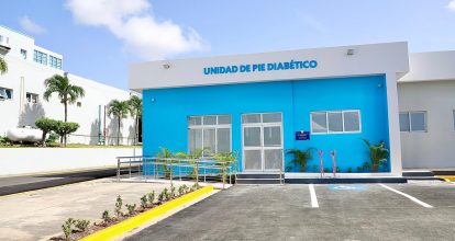 Abinader deja inaugurada unidad de pie diabético en Hospital de Herrera, Marcelino Vélez Santana