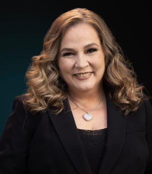 Jatnna Tavárez y Laura Guzmán conducirán la gala del Premio Mujeres que Inspiran