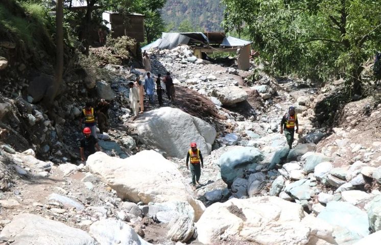 Al menos 57 muertos y 99 heridos por las lluvias del monzón en Pakistán en una semana