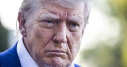 Donald Trump firma un memorando para endurecer la política estadounidense en Cuba