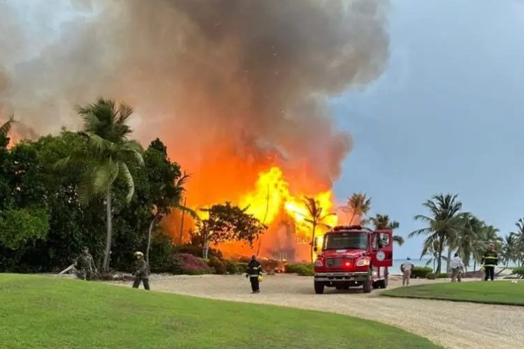 Confirman 12 villas afectadas por incendio en Cap Cana, según Johnny Espinal