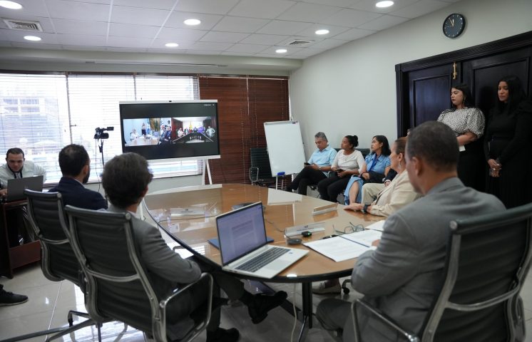 RD y Ecuador firman acuerdo fortalecerá confianza en transacciones digitales