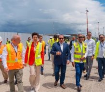 Ministro de la Presidencia y DA revisan avances en ampliación del AILA