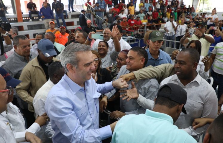 Abinader inaugurará dos edificios que albergarán instituciones públicas en la provincia Duarte 