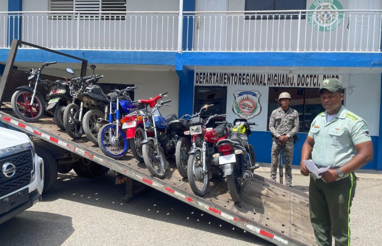Retienen 20 motocicletas y detienen a 12 personas durante carreras clandestinas