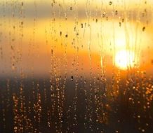 Onda tropical provocará aguaceros y ráfagas de viento este jueves; persistirá el calor