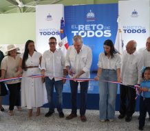 Gobierno inaugura centro Ana Mercedes Castro en Montecristi para beneficiar a 560 estudiantes