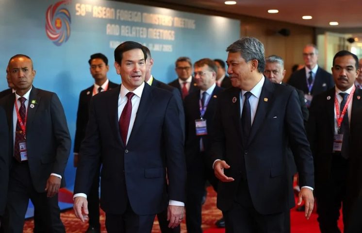 Rusia y EE.UU. hablan sobre la solución pacífica de las crisis en Ucrania, Irán y Siria