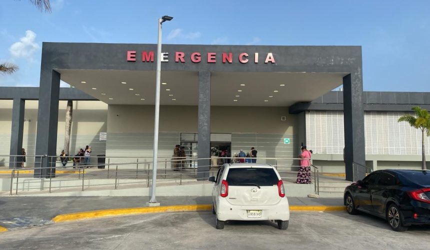Rescatan a 17 personas tras naufragio en La Altagracia; más de 30 siguen desaparecidas