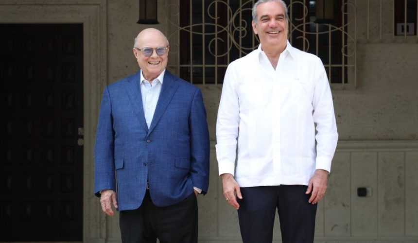 Abinader se reúne con Hipólito Mejía para tratar tema haitiano