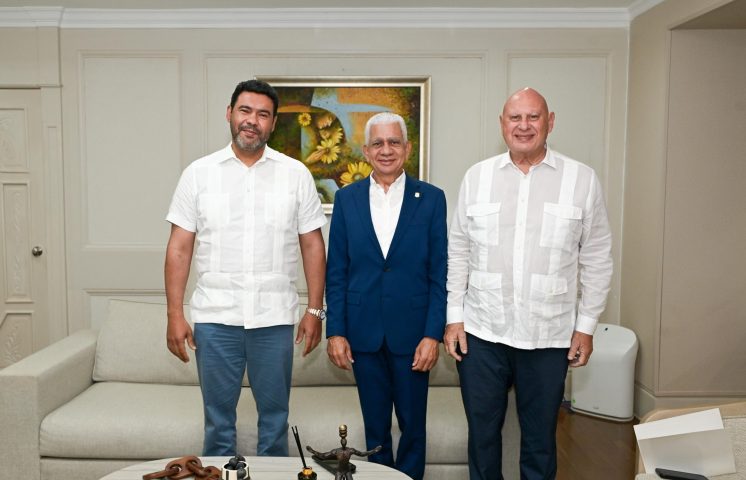 Presidente del Senado dice estar dispuesto a buscar consenso entre sectores vinculantes al Código Laboral