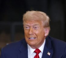 Trump dice estar decepcionado con Putin pero que aún no ha «terminado» con él