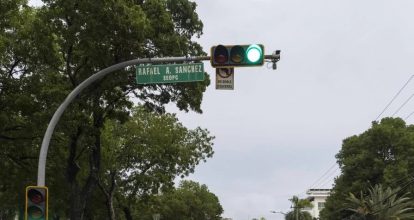 A partir de este domingo ya no se podrá doblar a la izquierda en la Tiradentes 