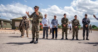 Secretario de OEA y ministro de Defensa recorren frontera dominico-haitiana