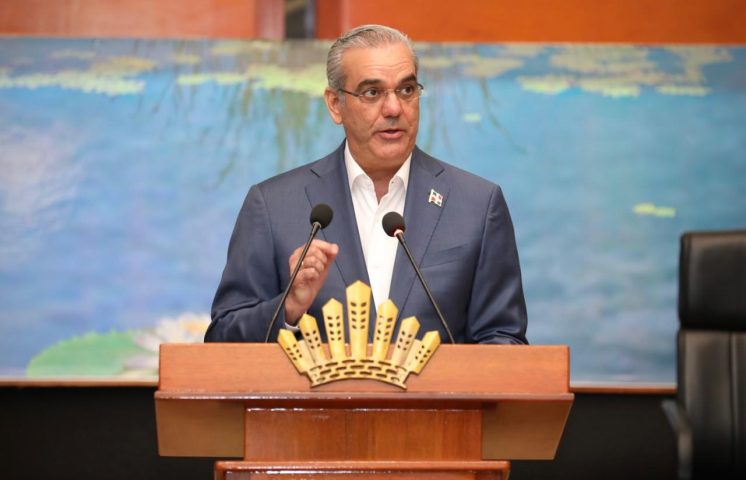 Abinader define la biodiversidad como base para la seguridad alimentaria, salud y bienestar económico