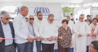 Inauguran cañada remozada en Vista Hermosa y fortalecen saneamiento en El Seibo
