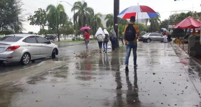 Indomet: Onda tropical y vaguada continuarán generando fuertes aguaceros sobre el país